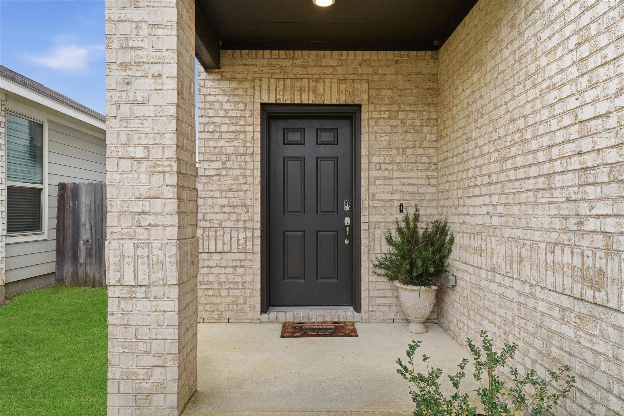 24818 Russet Bluff Trail Houston, TX 77336 - Photo 2 of 23 a front view of a house with a garden