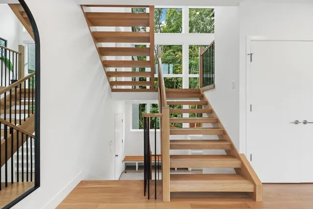 a view of entryway with a front door