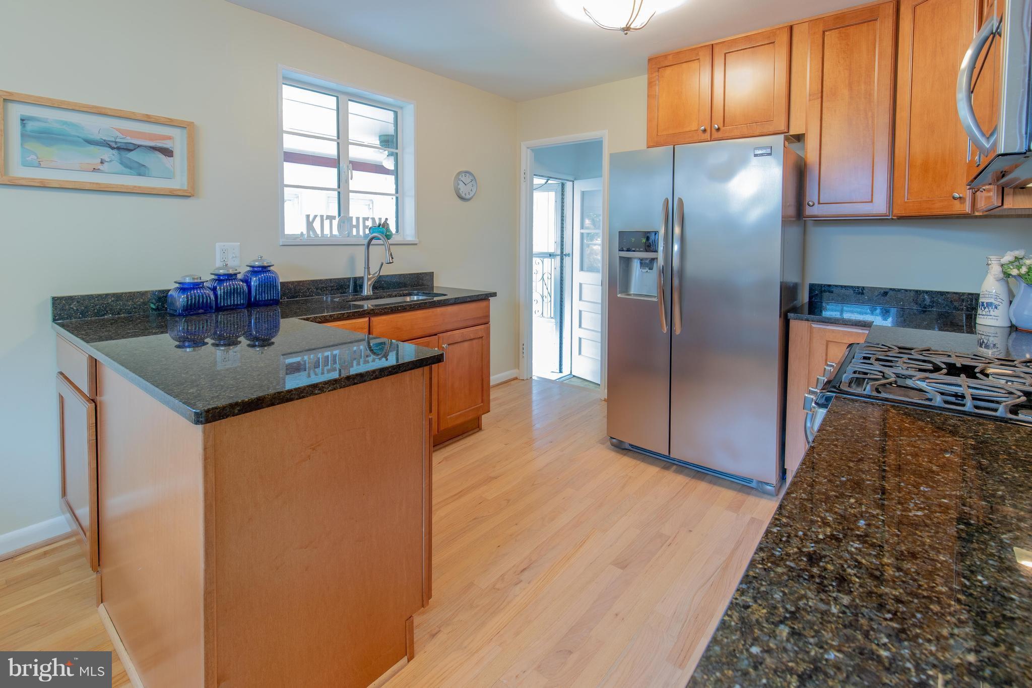 11101 Lombardy Road Silver Spring, MD 20901 - Photo 9 of 29 Kitchen