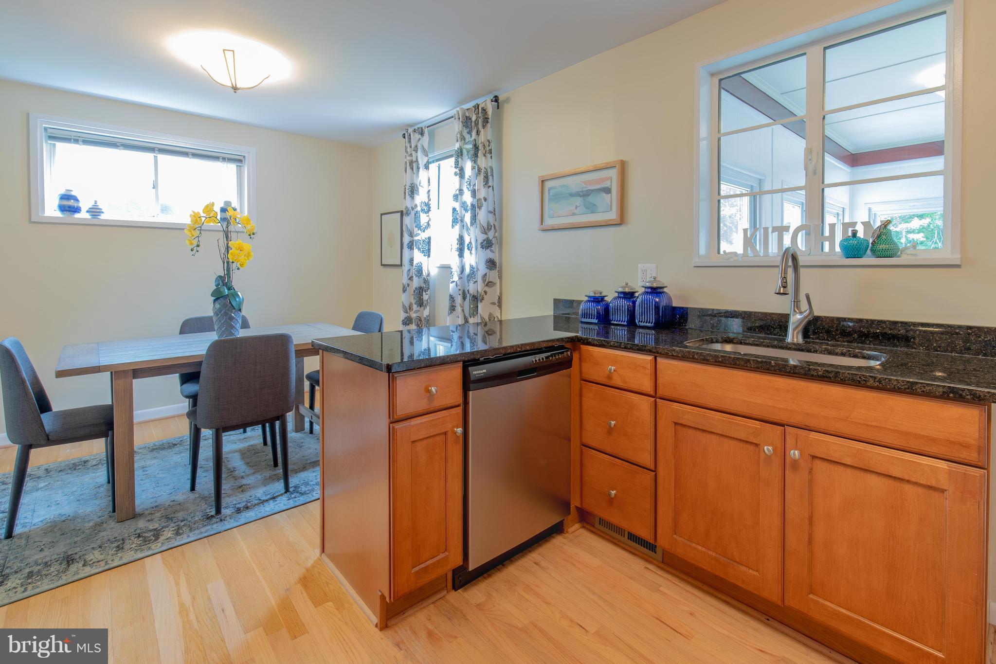 11101 Lombardy Road Silver Spring, MD 20901 - Photo 10 of 29 Kitchen