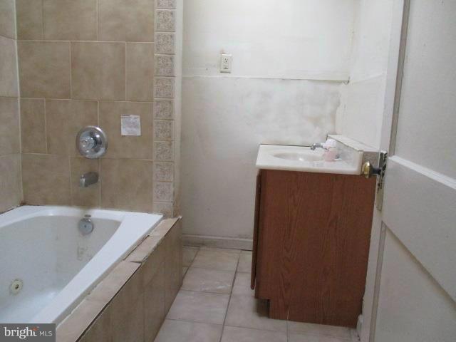 2305 North Rosedale Street Baltimore, MD 21216 - Photo 12 of 21 Bath