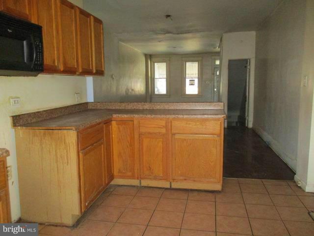 2305 North Rosedale Street Baltimore, MD 21216 - Photo 7 of 21 Kitchen