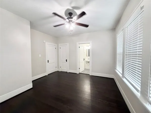 $1,095 | 1126 Berthea Street, Unit 11, Houston, TX 77006