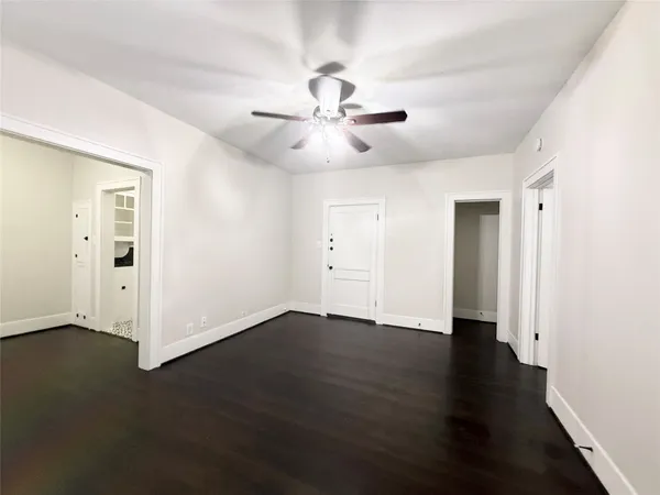 $1,095 | 1126 Berthea Street, Unit 11, Houston, TX 77006