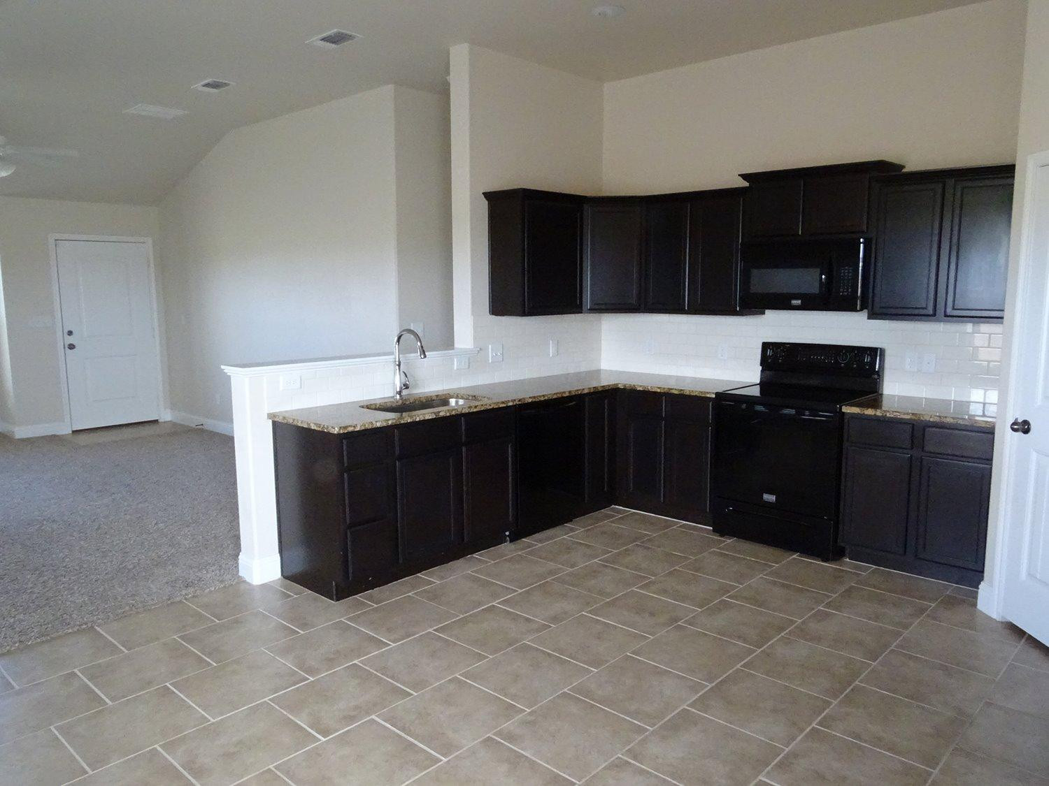 11107 Everett Avenue Lubbock, TX 79424 - Photo 5 of 20 Photo 5