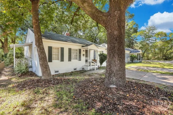 $1,675 | 1313 East 55th Street, Savannah, GA 31404