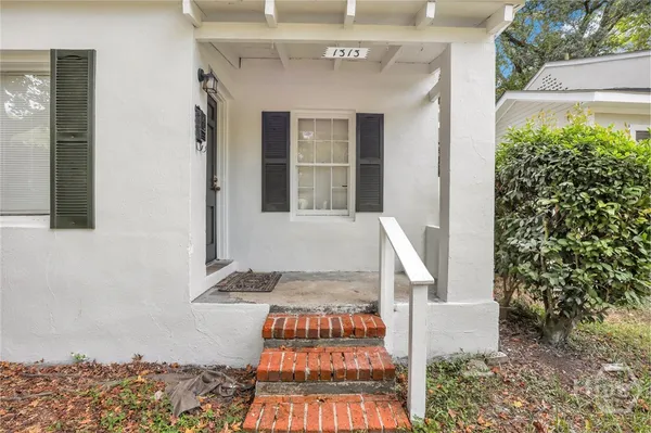 $1,675 | 1313 East 55th Street, Savannah, GA 31404
