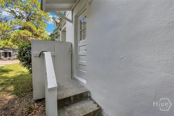 $1,675 | 1313 East 55th Street, Savannah, GA 31404