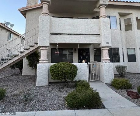 $200,000 | 1017 Falconhead Lane, Unit 102, Las Vegas, NV 89128
