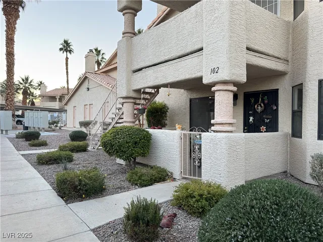 $200,000 | 1017 Falconhead Lane, Unit 102, Las Vegas, NV 89128