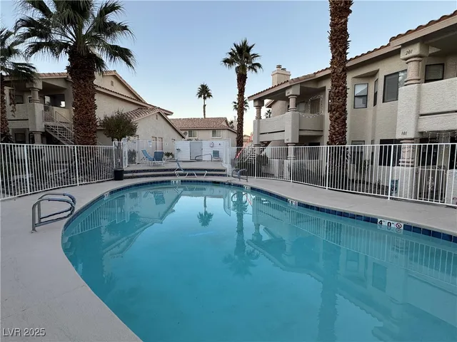 $200,000 | 1017 Falconhead Lane, Unit 102, Las Vegas, NV 89128