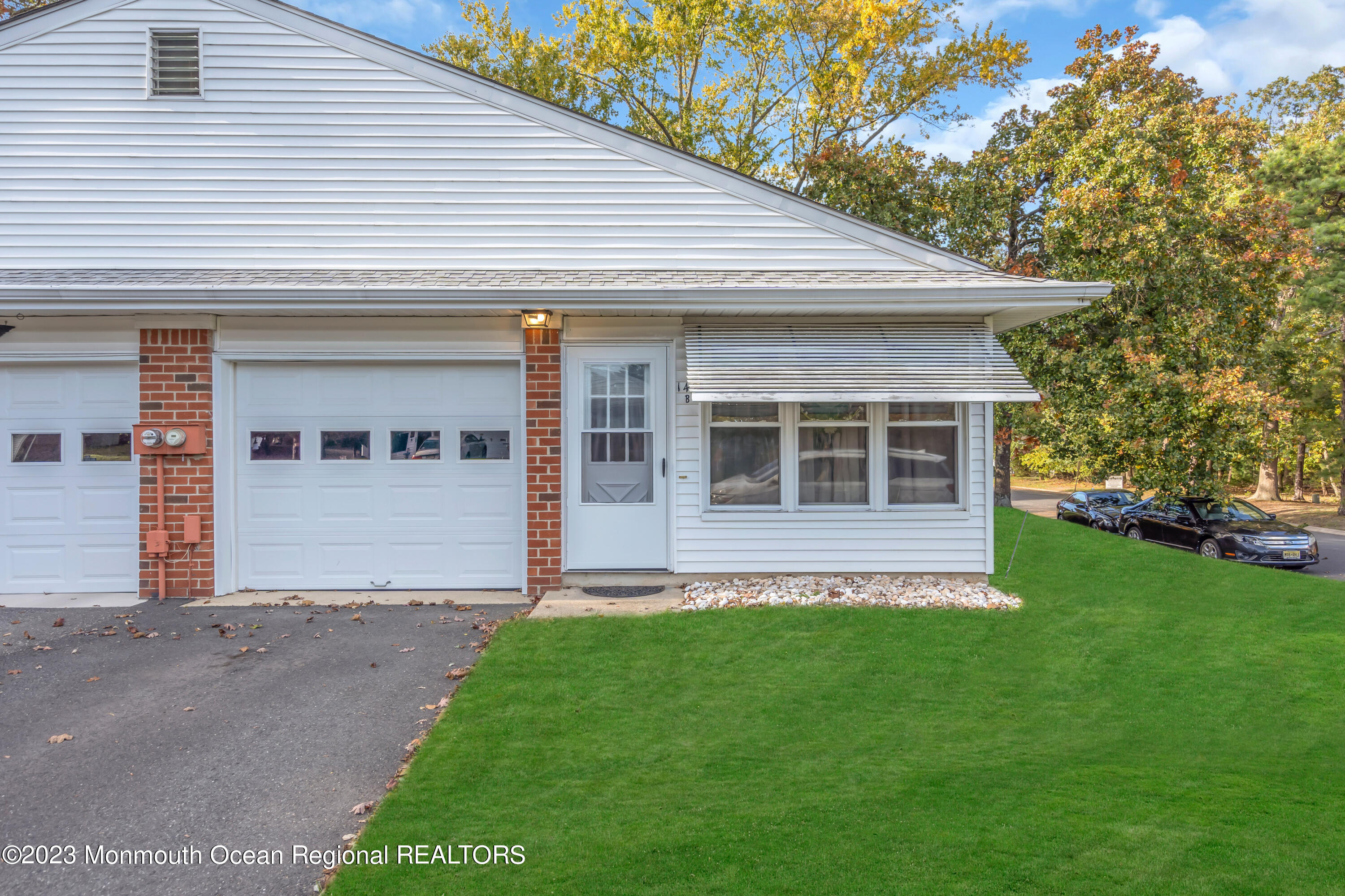 142 Azalea Drive, Unit B Whiting, NJ 08759 - Photo 3 of 27 005_dsc00341-1