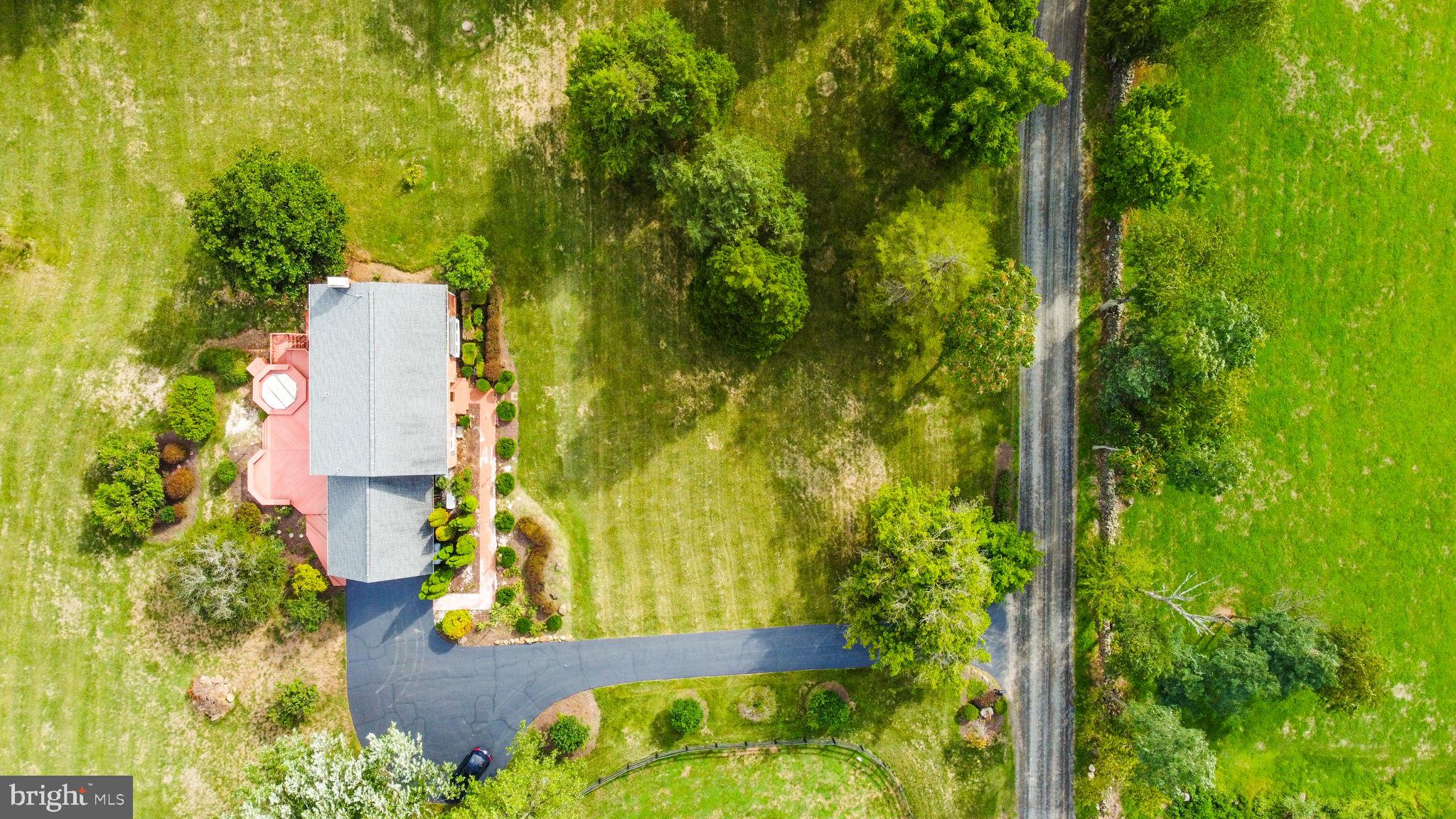 21960 Oatlands Road Aldie, VA 20105 - Photo 12 of 79