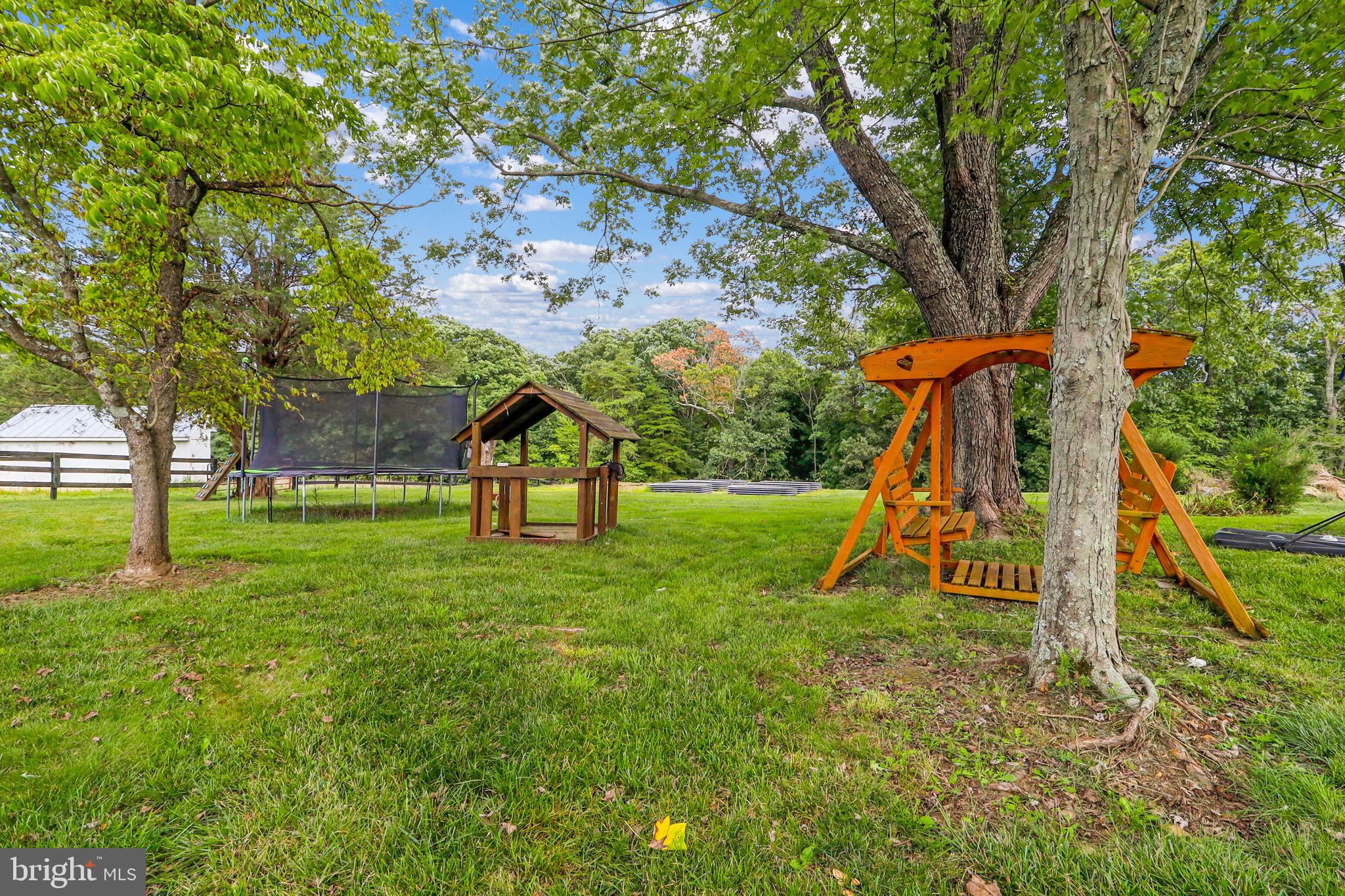 21960 Oatlands Road Aldie, VA 20105 - Photo 15 of 79