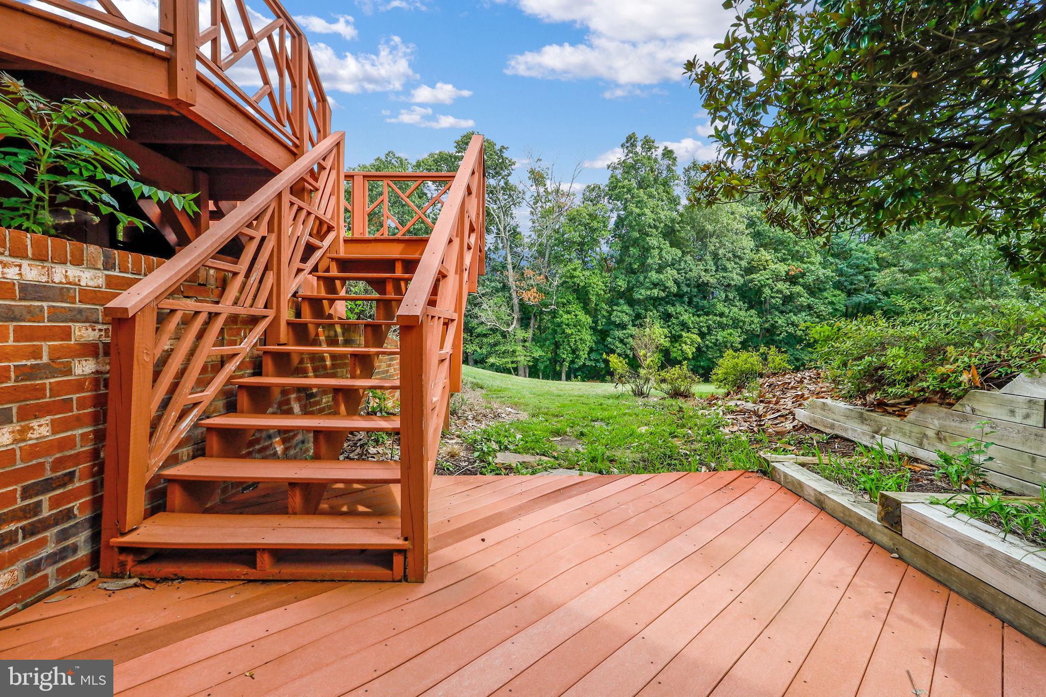 21960 Oatlands Road Aldie, VA 20105 - Photo 24 of 79 a view of outdoor space yard and deck