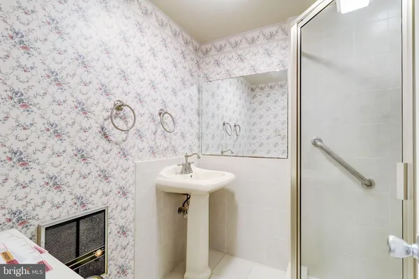 $5,000 | 21960 Oatlands Road, Aldie, VA 20105