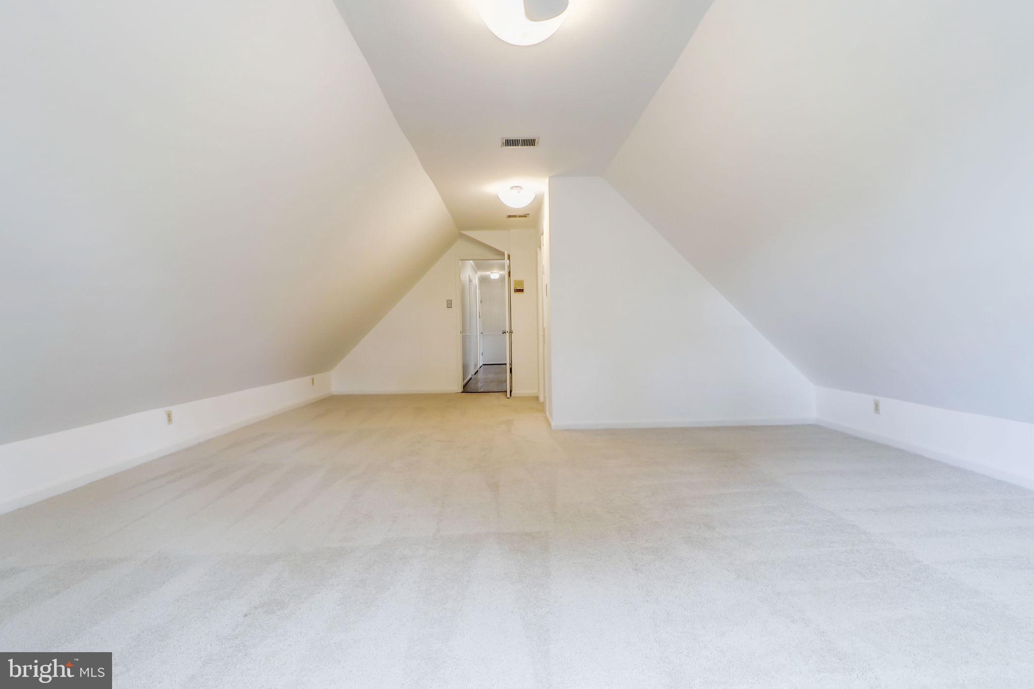 21960 Oatlands Road Aldie, VA 20105 - Photo 65 of 79 a view of an empty room