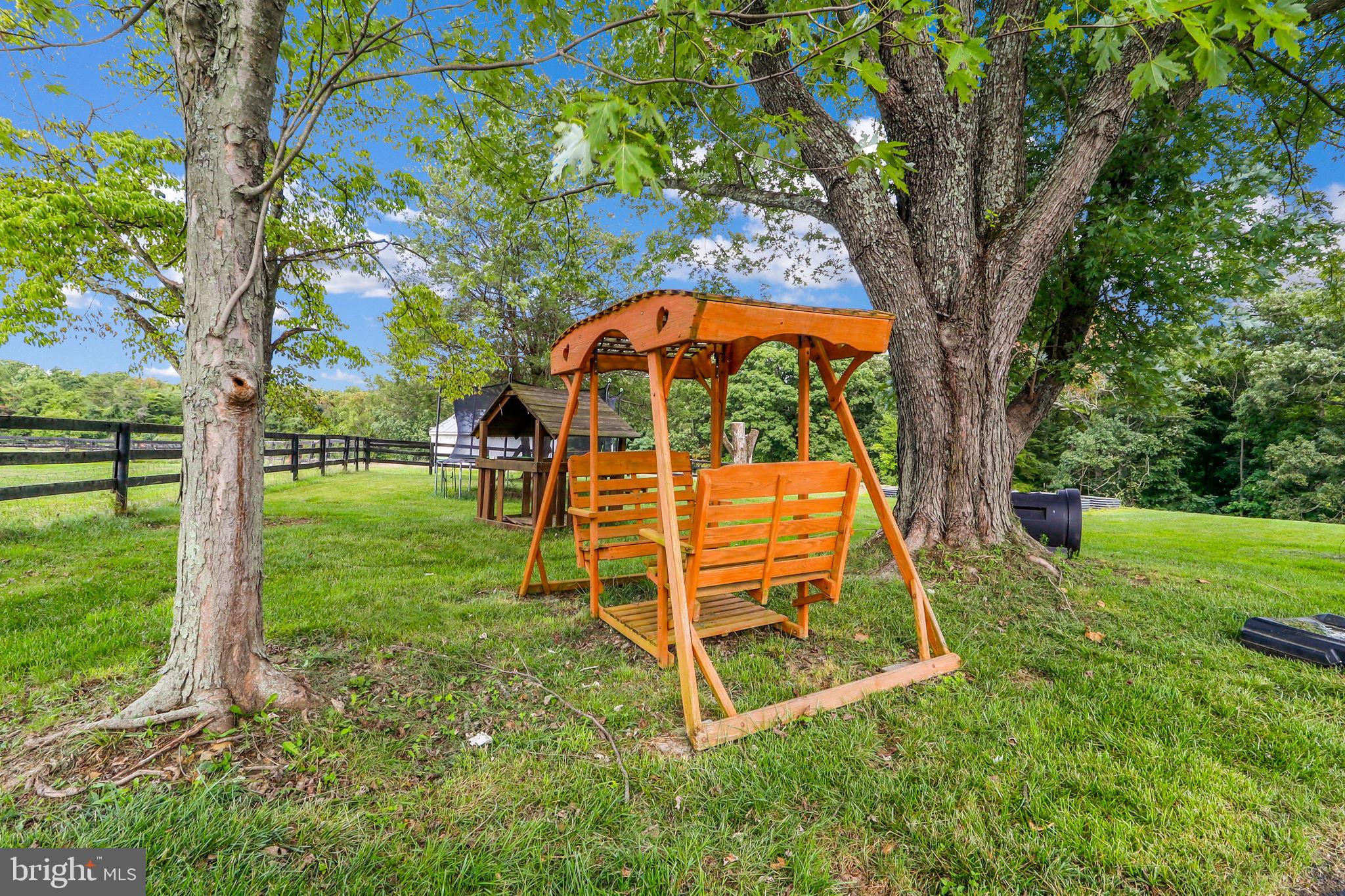 21960 Oatlands Road Aldie, VA 20105 - Photo 8 of 79