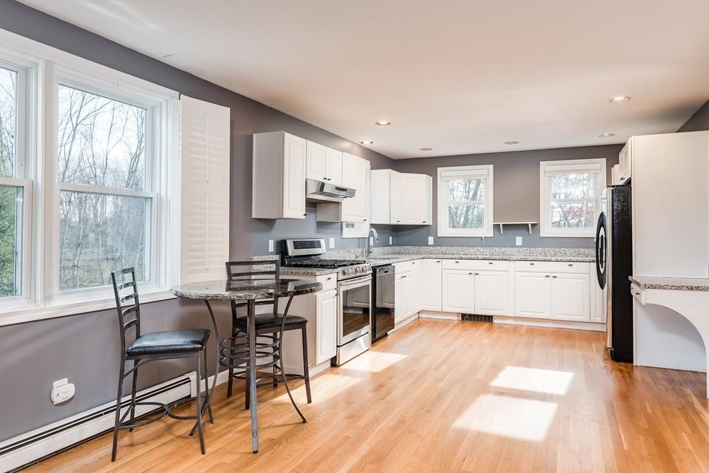 68 Taylor Road Acton, MA 01720 - Photo 5 of 35 Gallery Image 5