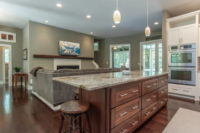 $999,000 | 24197 Willow Circle, Nisswa, MN 56468