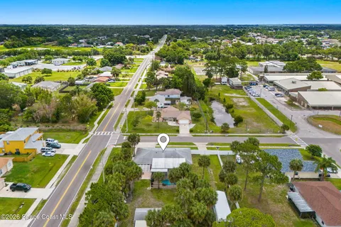 $469,900 | 498 Chamberlin Avenue Northwest, Palm Bay, FL 32907