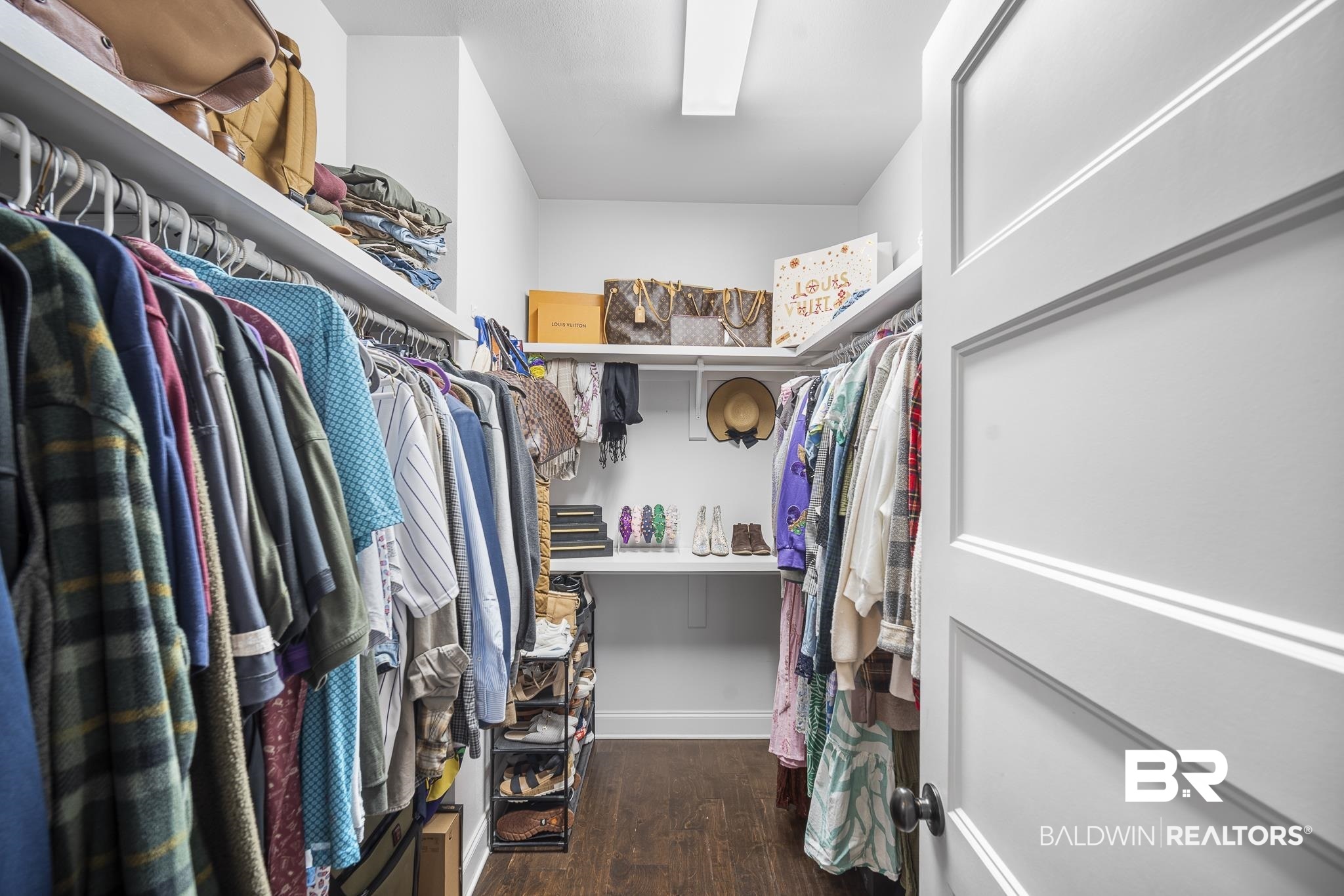 8594 Rosedown Lane Daphne, AL 36526 - Photo 19 of 30 Primary Walk-in Closet