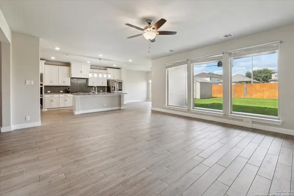 $2,850 | 364 Misty Sails, Cibolo, TX 78108