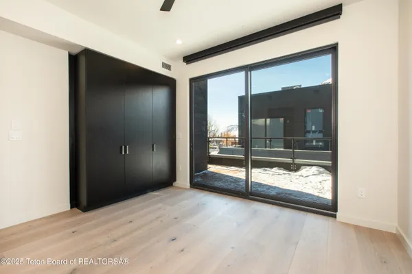 $7,350,000 | 165 Glenwood Street, Unit 28, Jackson, WY 83001