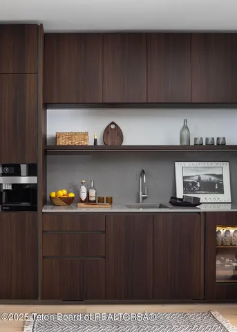 $7,350,000 | 165 Glenwood Street, Unit 28, Jackson, WY 83001