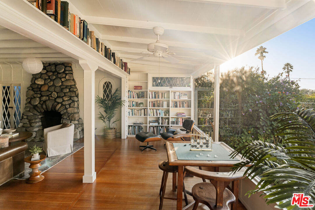 237 Mabery Road Santa Monica, CA 90402 - Photo 4 of 43 a view of a livingroom with furniture and entryway