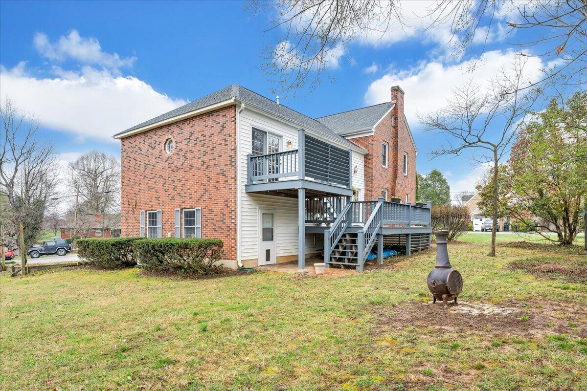 3203 Windsor Road Roanoke, VA 24018 - Photo 39 of 49 Back view