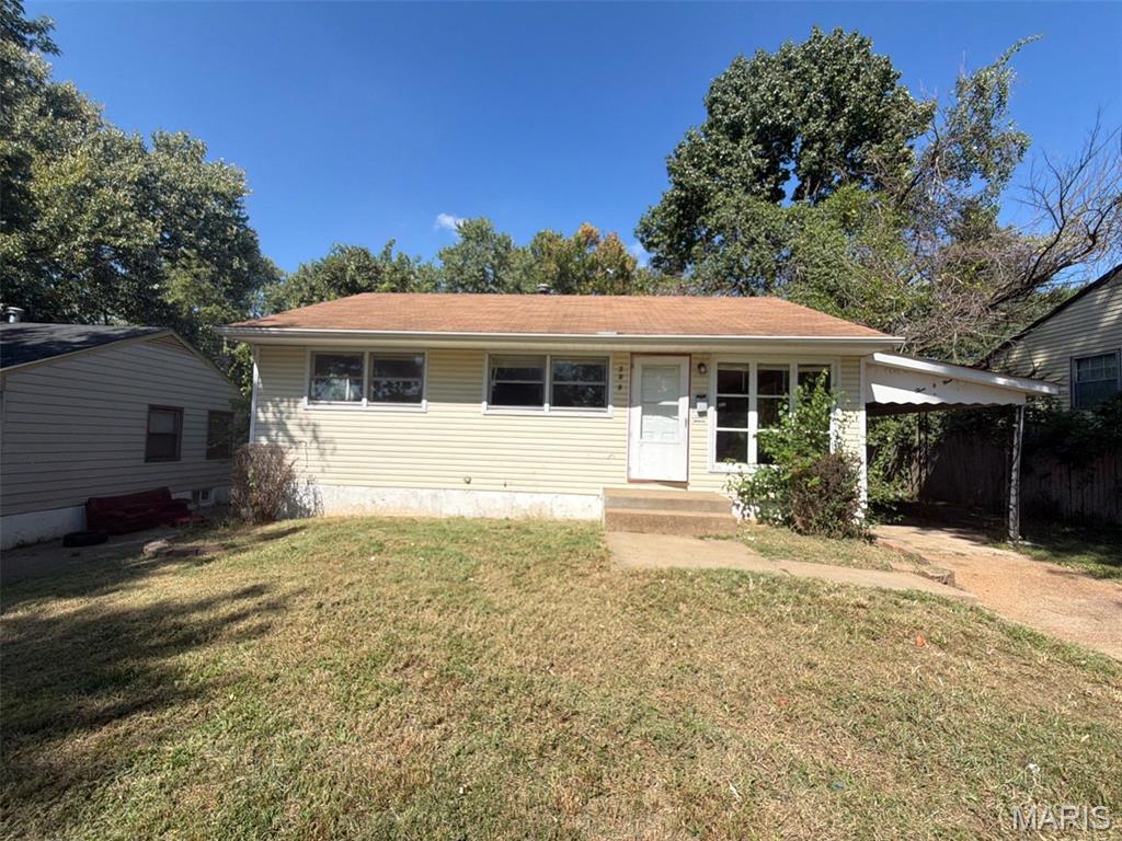 309 Midlothian Road St. Louis, MO 63137 - Photo 1 of 13 Gallery Image 1
