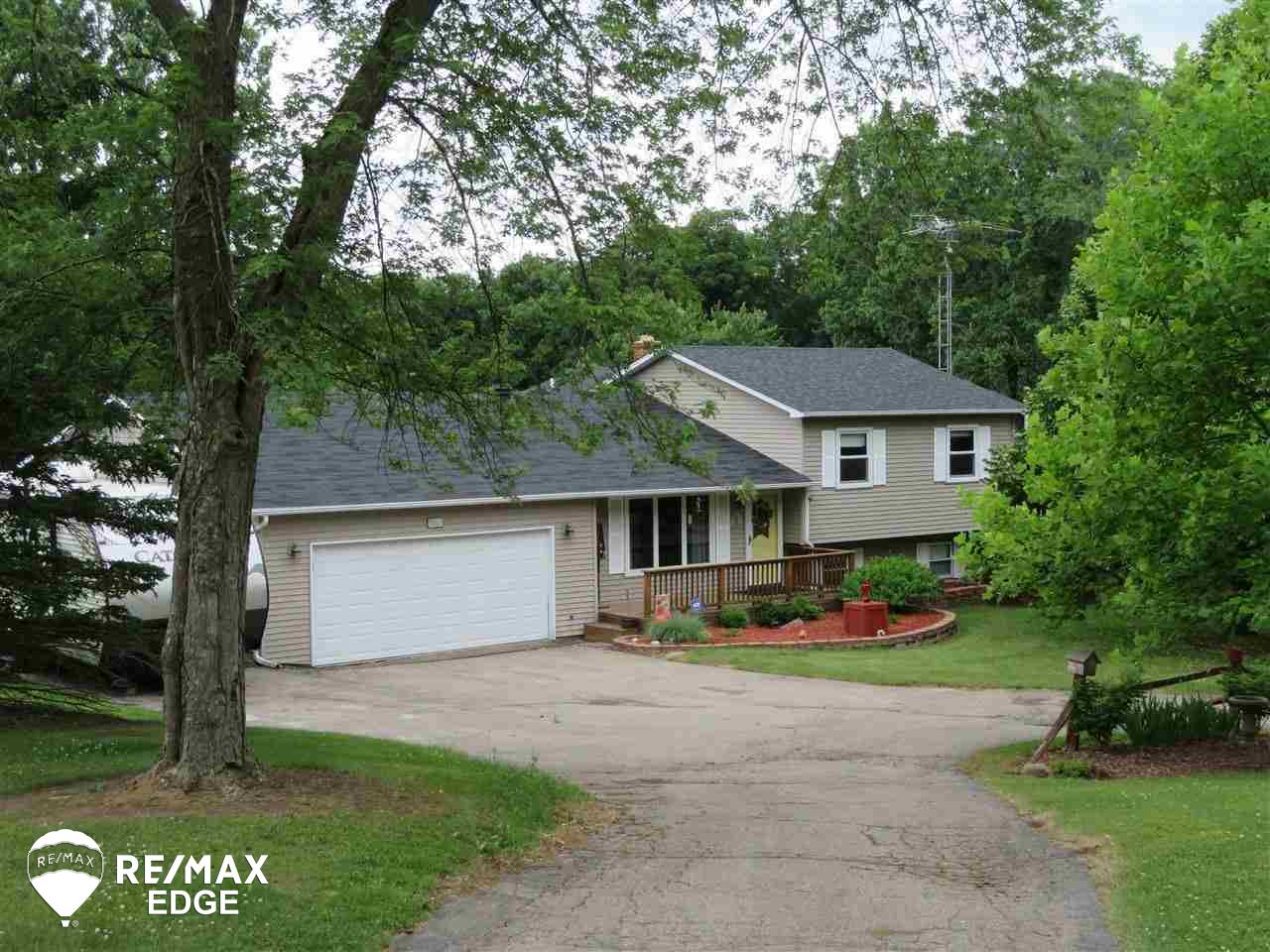 12523 East Bristol Road Davison, MI 48423 - Photo 1 of 57 21463795.JPG