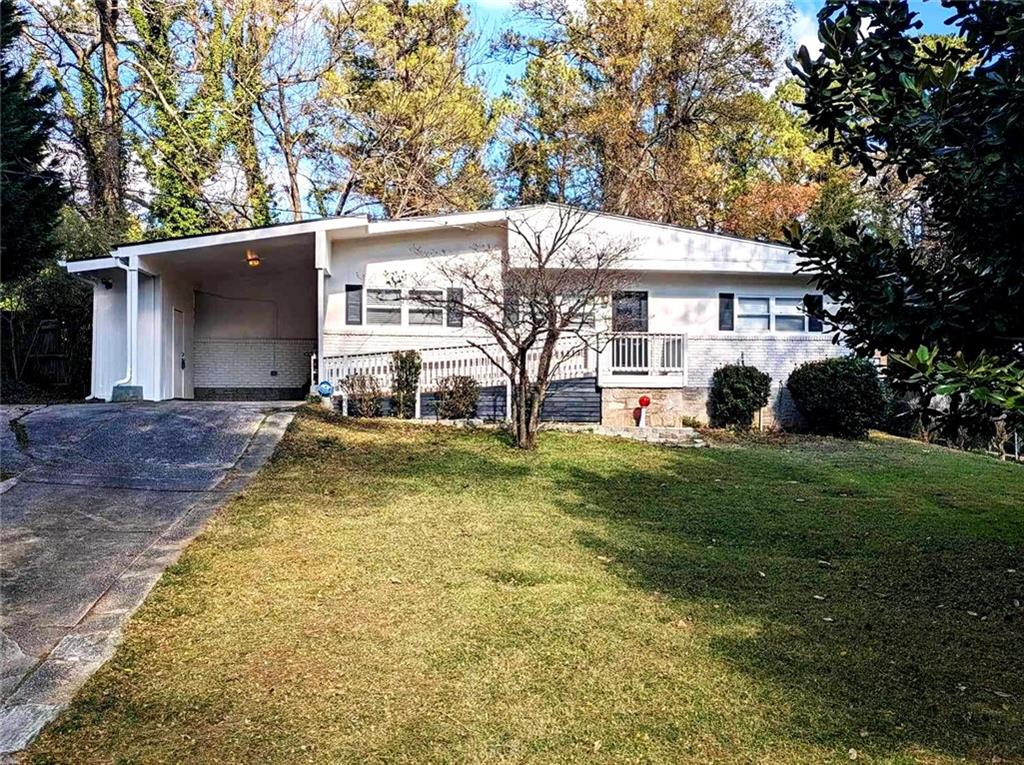 1522 Boulderwoods Dr Southeast