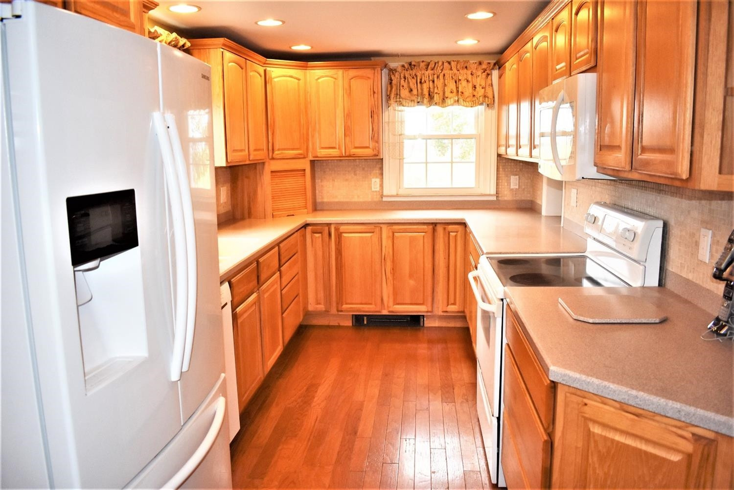 12009 South Maple Road Milan, MI 48160 - Photo 5 of 40 Photo 5
