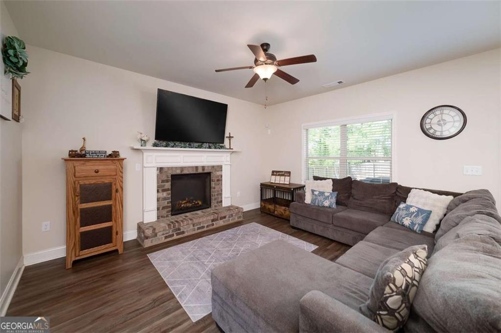 457 Stanebrook Court Jackson, GA 30233 - Photo 11 of 24