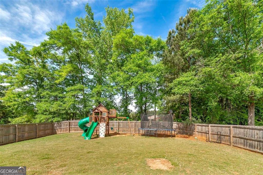 457 Stanebrook Court Jackson, GA 30233 - Photo 3 of 24