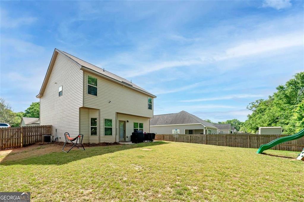 457 Stanebrook Court Jackson, GA 30233 - Photo 5 of 24