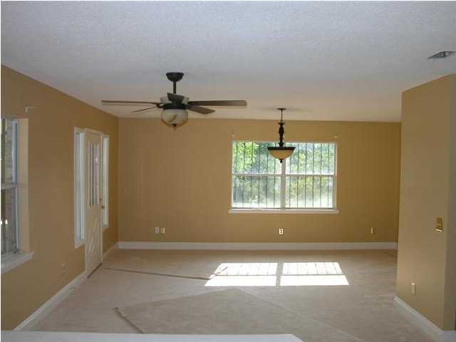 1000 Walton Road DeFuniak Springs, FL 32433 - Photo 6 of 17 Gallery Image 6