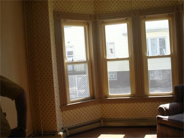 154 Cottage Street Fall River, MA 02721 - Photo 6 of 9