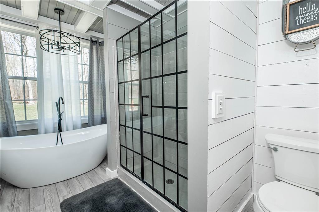 280 Chestnut Road Penn Run, PA 15765 - Photo 18 of 25 a bathroom with a bathtub and shower