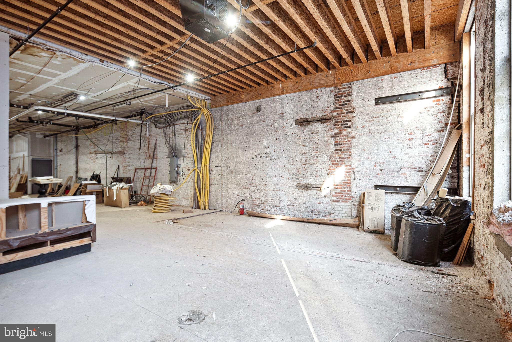 20 Letitia Street, Unit 2C Philadelphia, PA 19106 - Photo 3 of 9 a view of an empty room with a window
