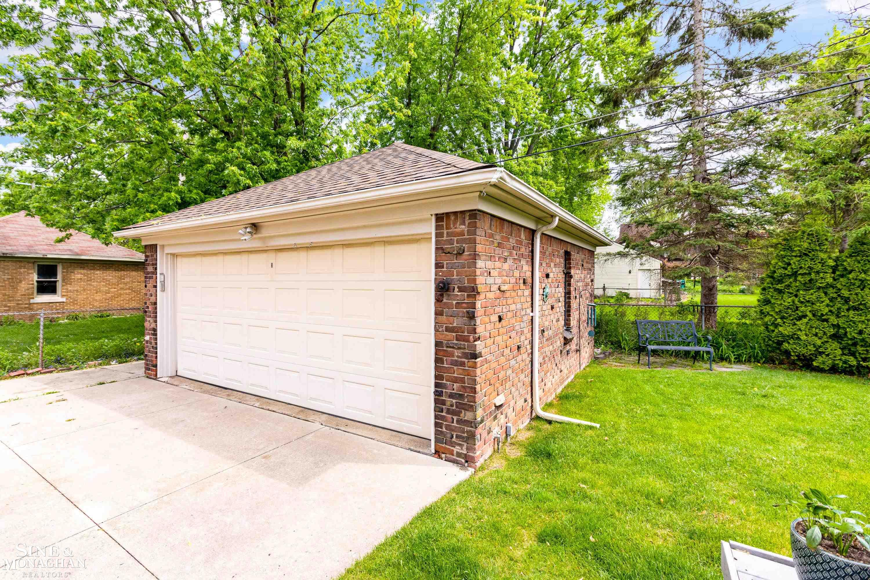 1228 Bedford Road Grosse Pointe Park, MI 48230 - Photo 46 of 56