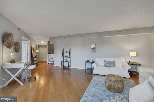 $398,000 | 1200 Braddock Place, Unit 209, Alexandria, VA 22314