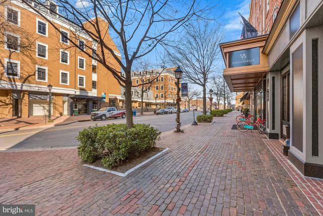 $398,000 | 1200 Braddock Place, Unit 209, Alexandria, VA 22314