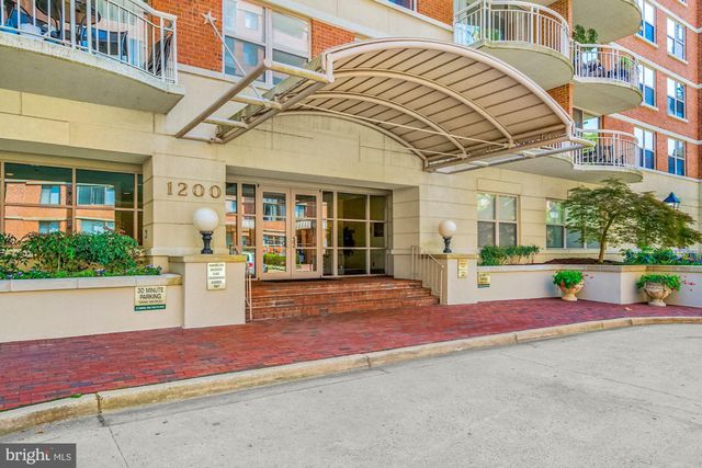 $398,000 | 1200 Braddock Place, Unit 209, Alexandria, VA 22314