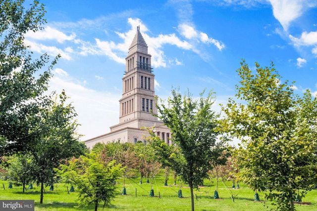 $398,000 | 1200 Braddock Place, Unit 209, Alexandria, VA 22314