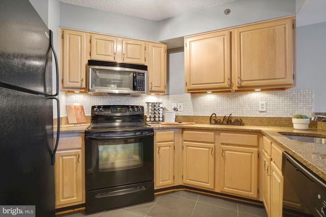 $398,000 | 1200 Braddock Place, Unit 209, Alexandria, VA 22314