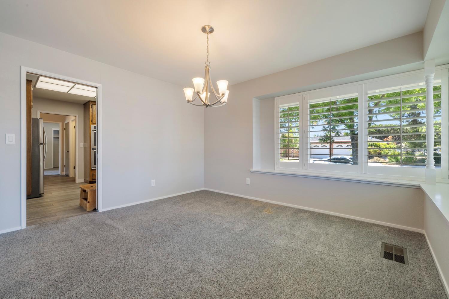 710 Leveland Lane Modesto, CA 95350 - Photo 10 of 59