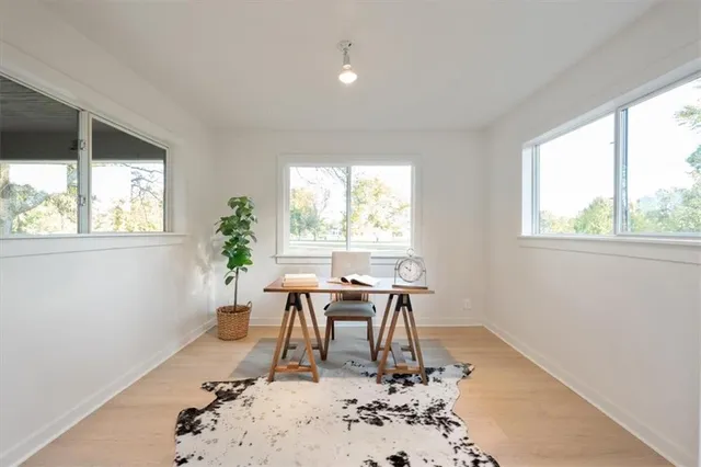 $897,500 | 3680 West 194th Street, Stilwell, KS 66085